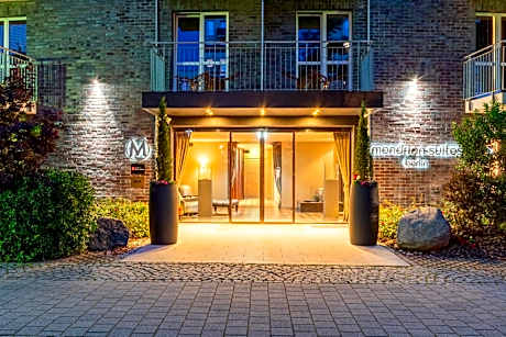 Mondrian Suites Berlin AM Checkpoint Charlie