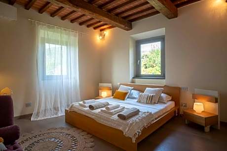 Deluxe Double Room with Shower