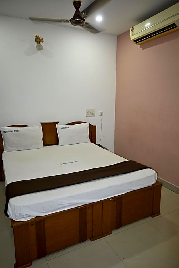 Photo 1 of 2 of Double Room