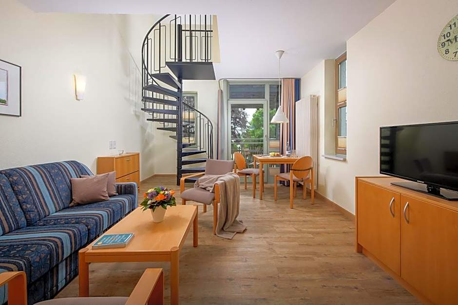 Rügener Ferienhäuser am Hochufer