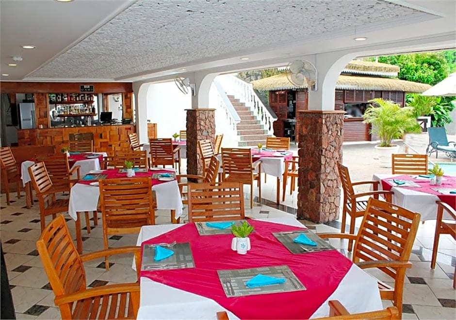Le Relax Hotel and Restaurant