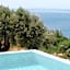 Mandilada Family Village - Seaview Villas