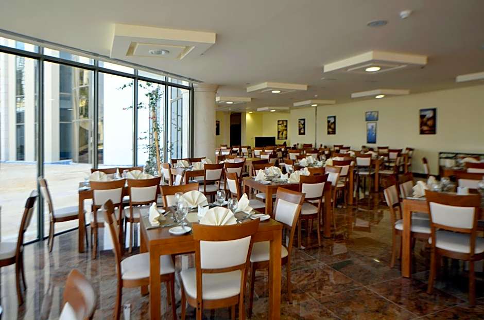 Public Security Hotel & Chalets