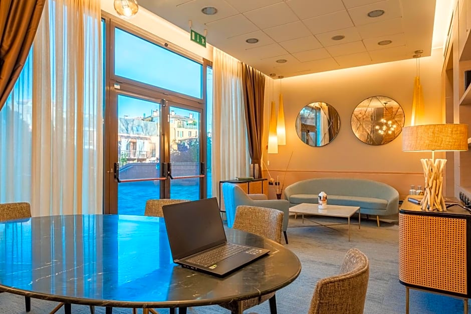 Aemilia Hotel Bologna