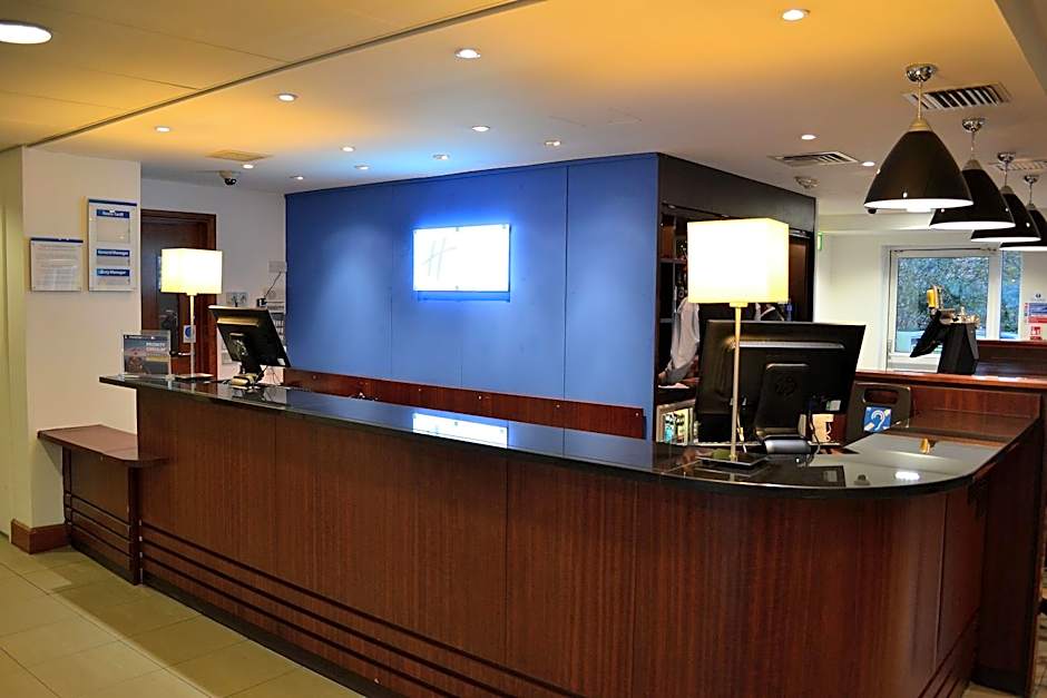 Holiday Inn Express Birmingham Star City By IHG