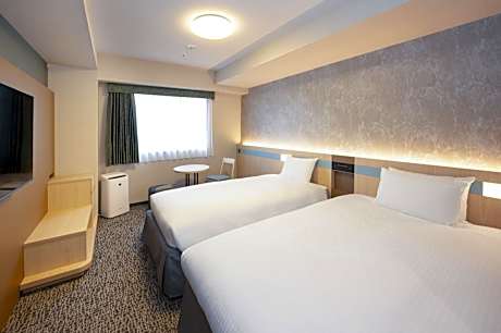 Twin Room - Non-Smoking