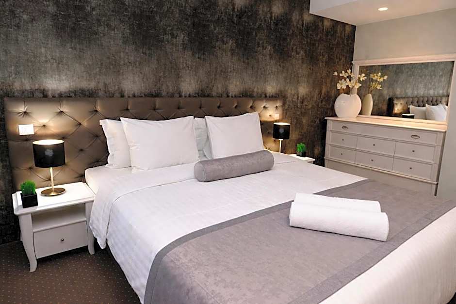 Alexandar Square Boutique Hotel