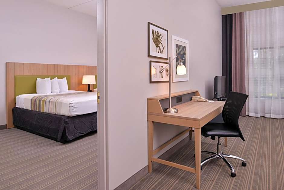 Country Inn & Suites by Radisson, Raleigh-Durham Airport, NC