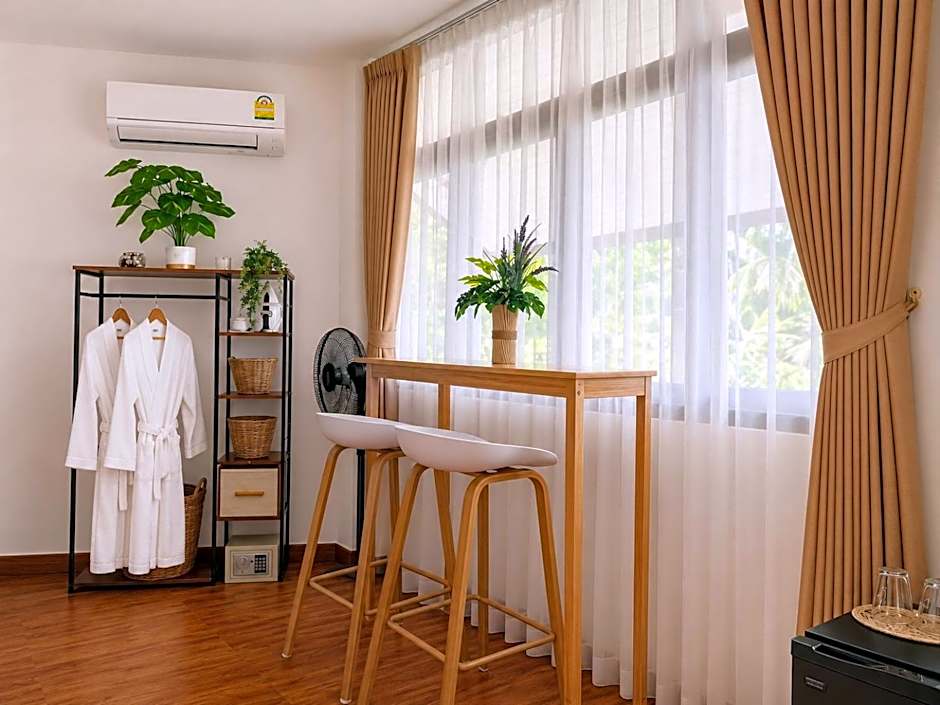 Secret Place Hotel and Restaurant
