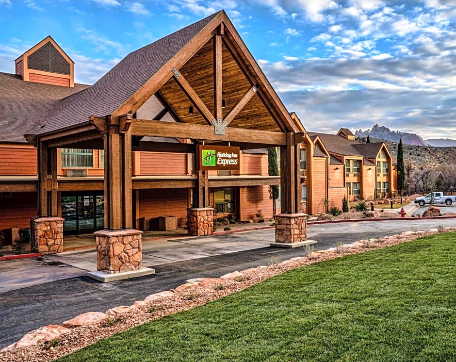 Holiday Inn Express Springdale - Zion National Park Area, an IHG Hotel