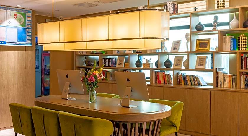 bis Styles XM Zhongshan Hotel