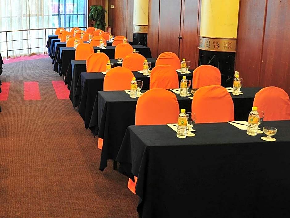 Emerald Puteri Hotel