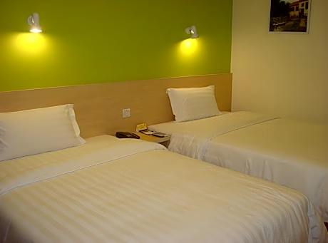 Corporate Twin, Guest room, 2 Twin/Single Bed(s), City view