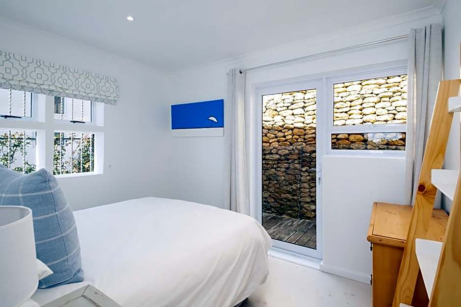 Lakeside Ocean Breeze