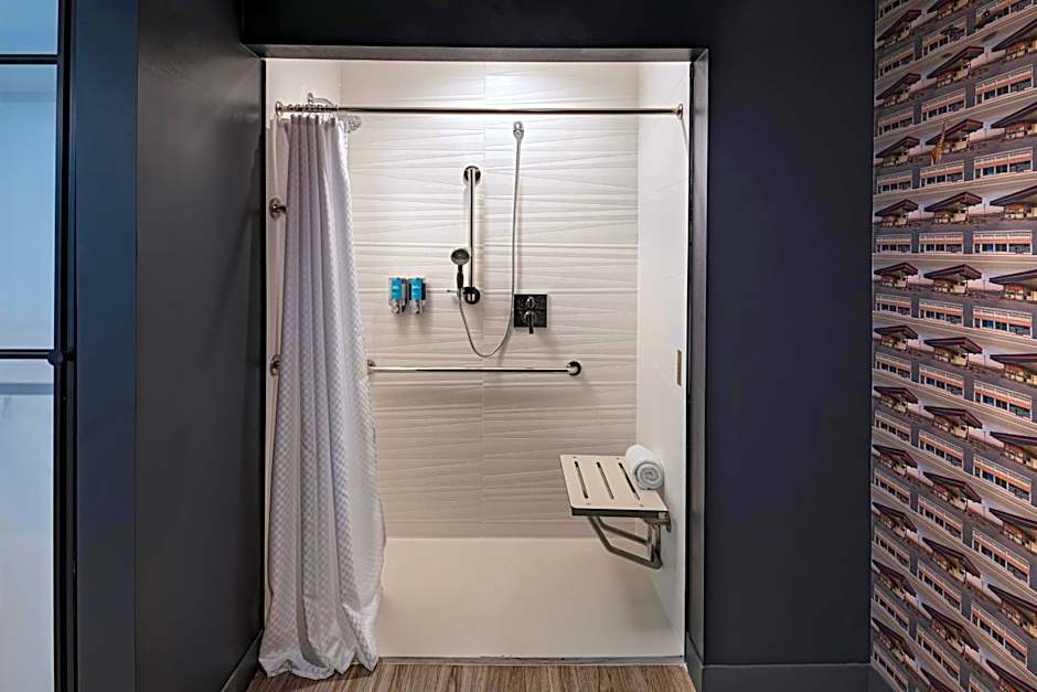Aloft by Marriott Little Rock West