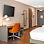 Cambria Hotel & Suites Plymouth