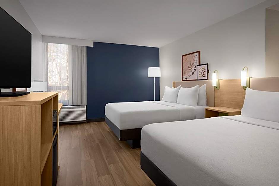 Spark by Hilton Denver East I 70