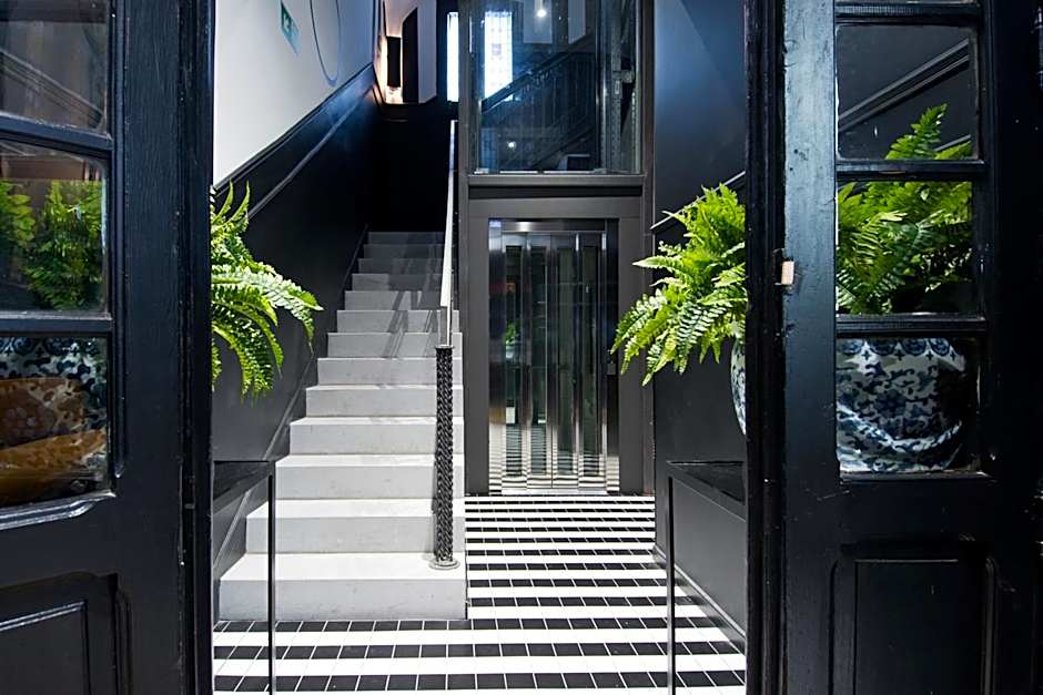 Amor de Dios 17 Boutique Apartments