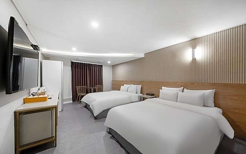 Brighten Hotel 