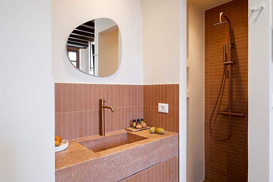 Qualia Slowlife Suites