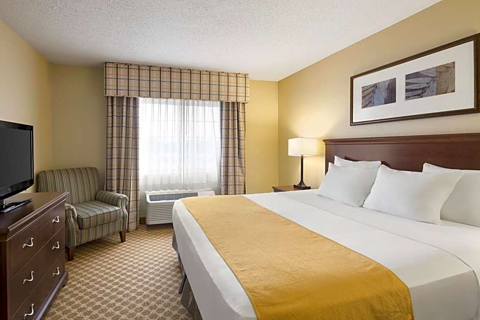 Country Inn & Suites by Radisson, Owatonna, MN