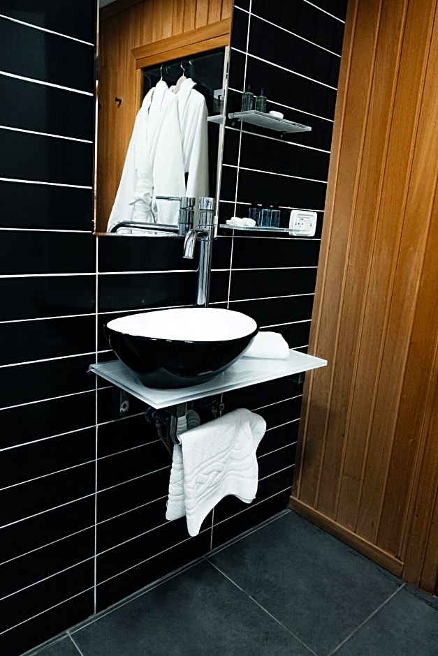 Diamond Mansion-Suite B