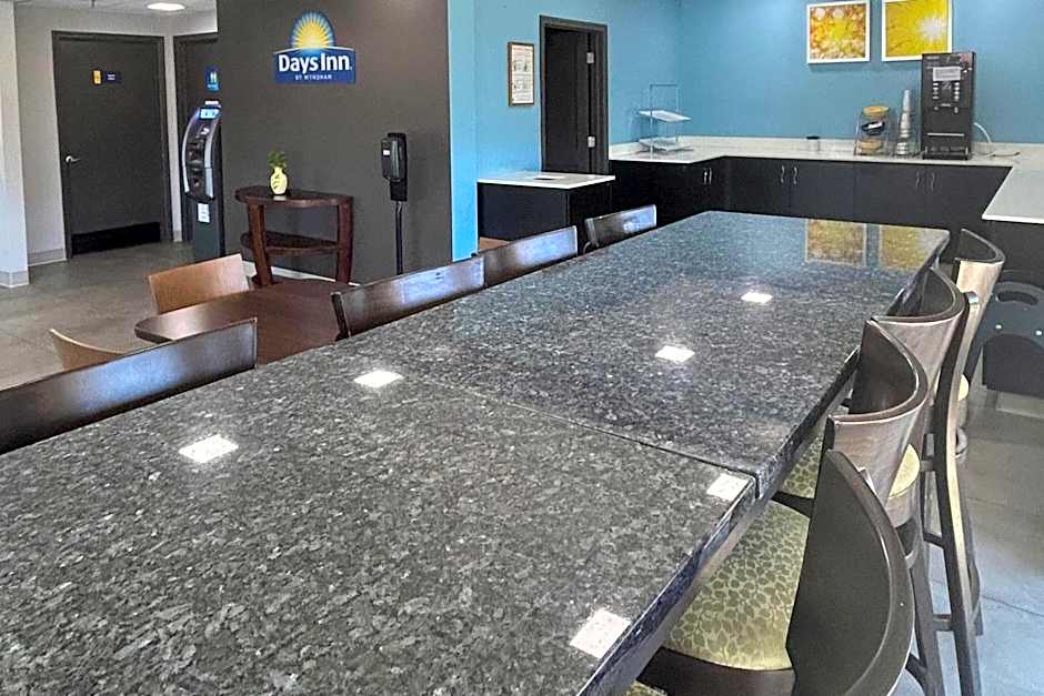 Days Inn by Wyndham Atlanta Stone Mountain