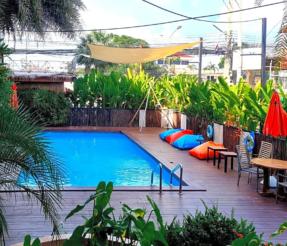 CRYSTAL JADE  RAYONG HOTEL