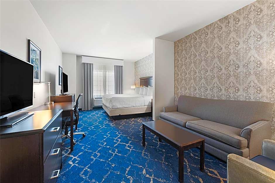 Best Western Plus New Richmond Inn & Suites