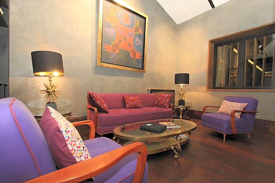 Uvence Arte + Hotel