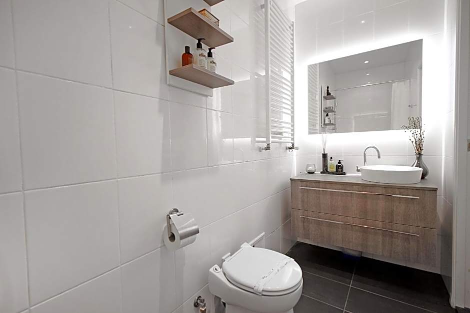 New monumental garden view Studio