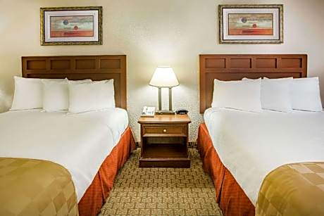 2 Queen Beds Non-Smoking