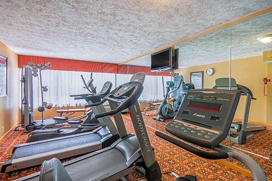Suburban Extended Stay Hotel Fairmont