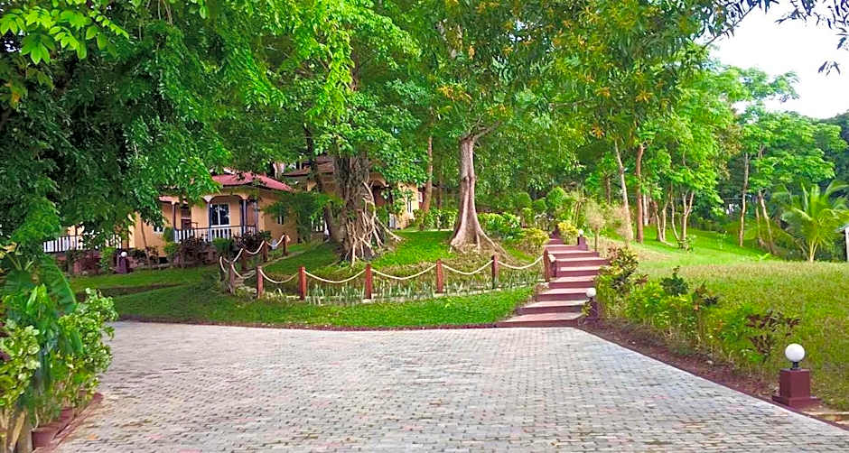 Hill Garden Hotel