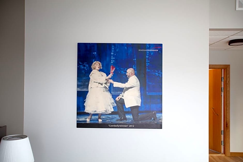 Wood Hotel by Frich's