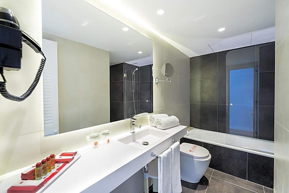 Guitart Grand Passage