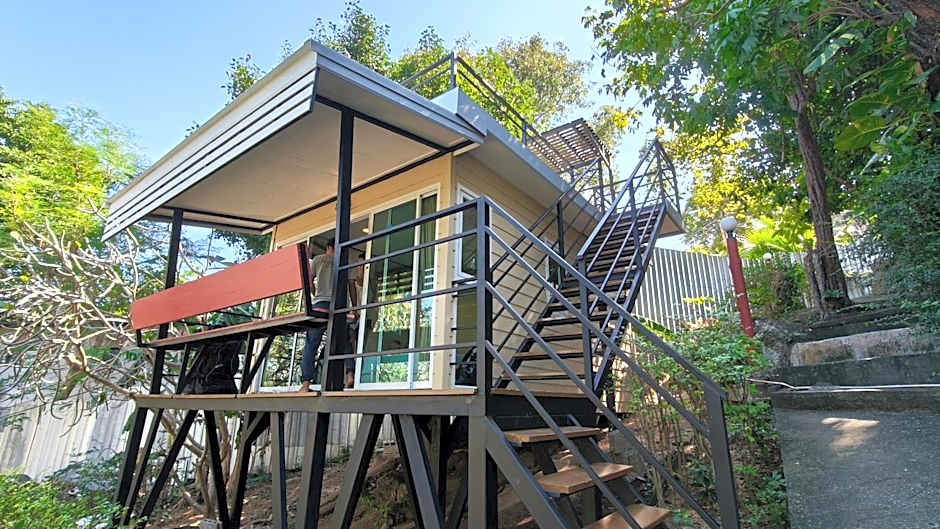 Hill Zone Home Stay by Little Paradise