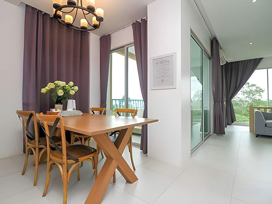 Costa Village Jacuzzi Bangsaray