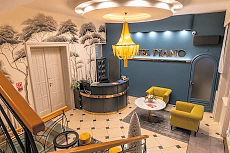 Hotel Piano