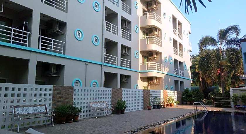Lomsabai Apartments Chon Buri