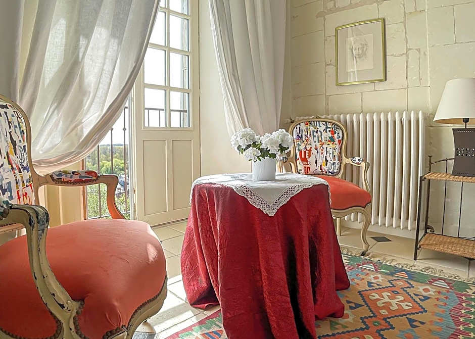 LE PRESBYTÈRE DE LA CITE ROYALE DE LOCHES