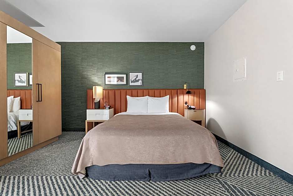 Royal Palace Westwood Hotel