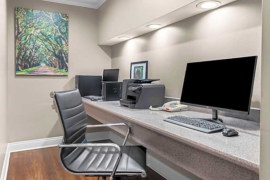Best Western Forest Inn