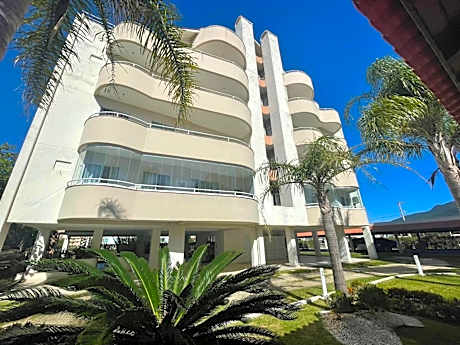 Cód 78 - Apartamento amplo, vista para o mar!