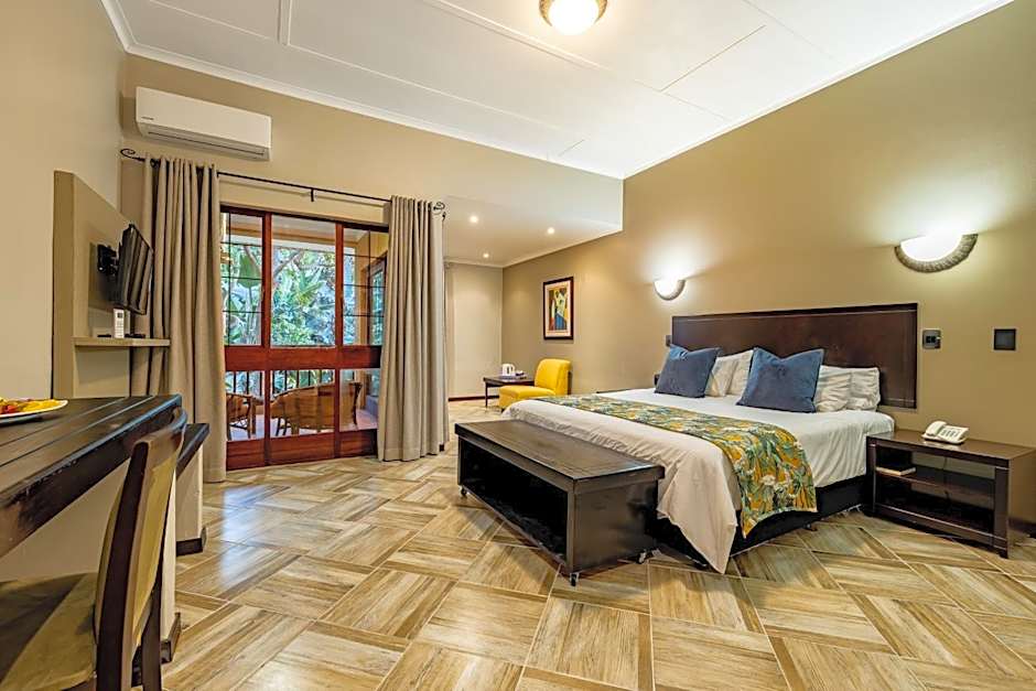 Hotel Numbi and Garden Suites