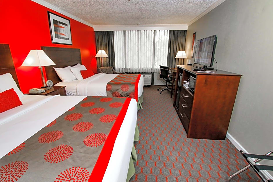 Ramada Hotel & Conference Center by Wyndham Lewiston