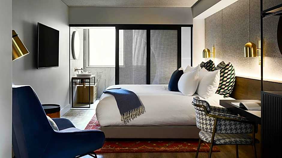 Photo 1 of 4 of Deluxe Suite, Corner
