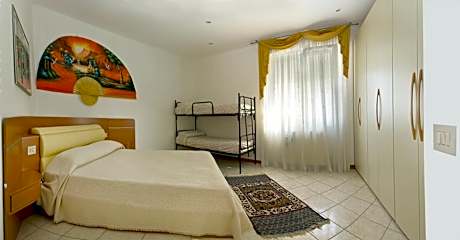 One-Bedroom Apartment - Orange