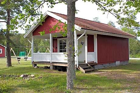 One-Bedroom Cottage