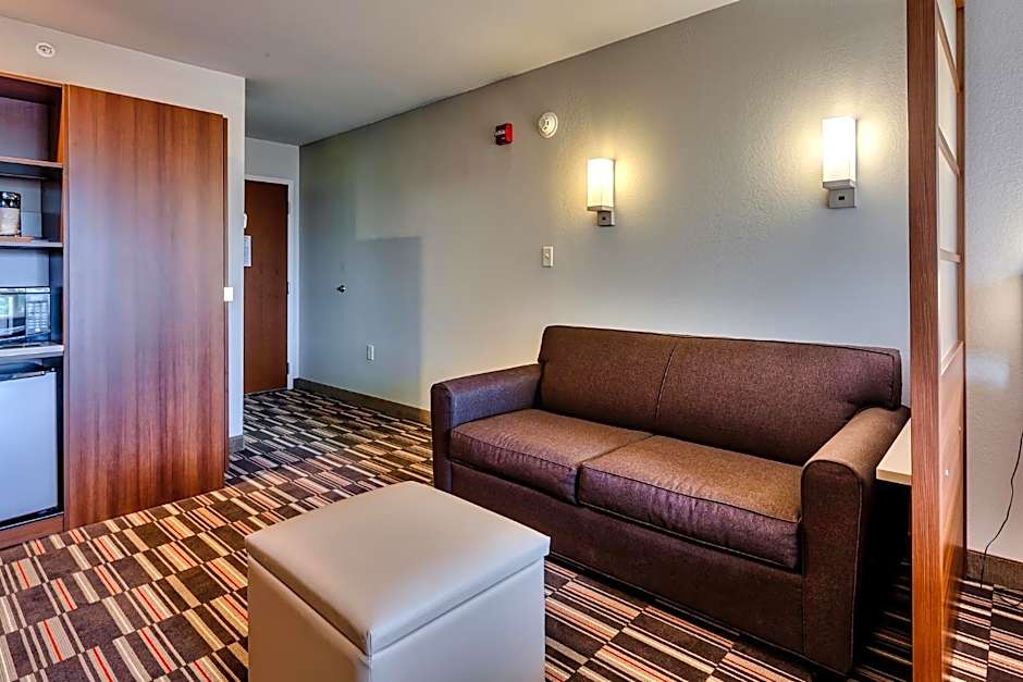 Microtel Inn & Suites by Wyndham Niagara Falls